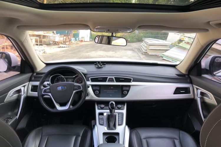 Used Geely Auto Emgrand X7 Sport 2018 1.8TD Automatic Two-Wheel Drive Zhiya Model
