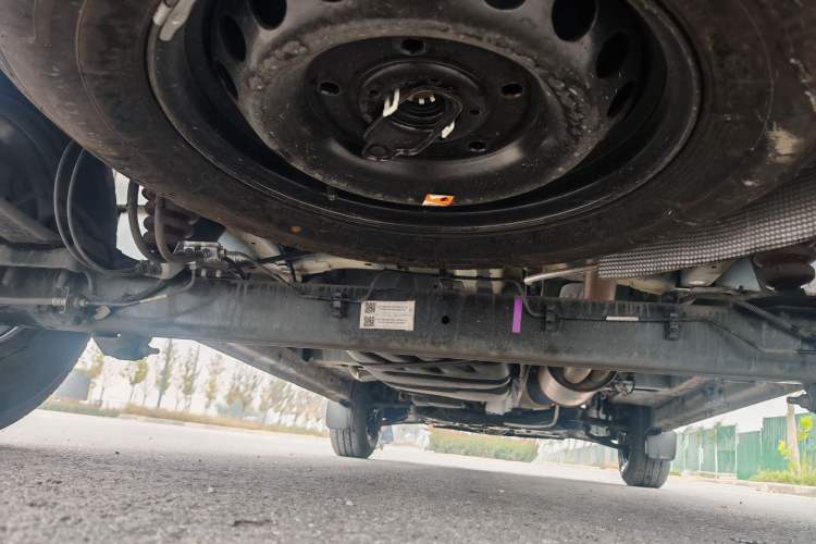 Used Ford Transit 2023 2.0T Diesel Manual Multifunction Commercial Vehicle Mid-axle Low-Roof Design 5/6 Seats
