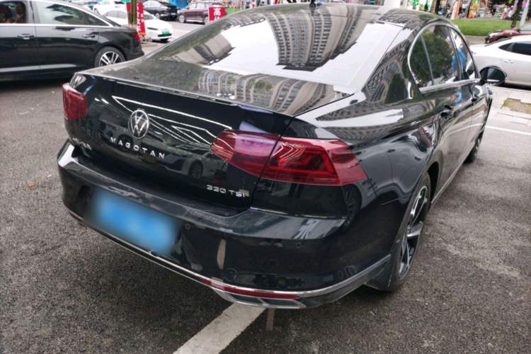 Used Volkswagen Magotan 2023 2 Million Units Limited Edition 330TSI DSG Leading Version
