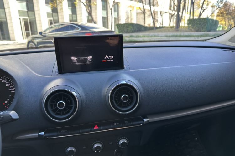 Used Audi A3 2020 Restyled Limousine 35 TFSI Ambition Version China VI
