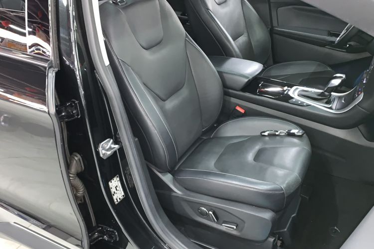 Used Ford Edge 2016 EcoBoost 245 Four-Wheel Drive Titanium 7-Seater
