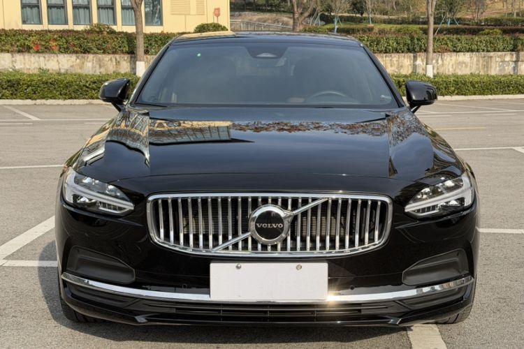 Used Volvo S90 2024 B5 Zhiyuan Luxury Edition
