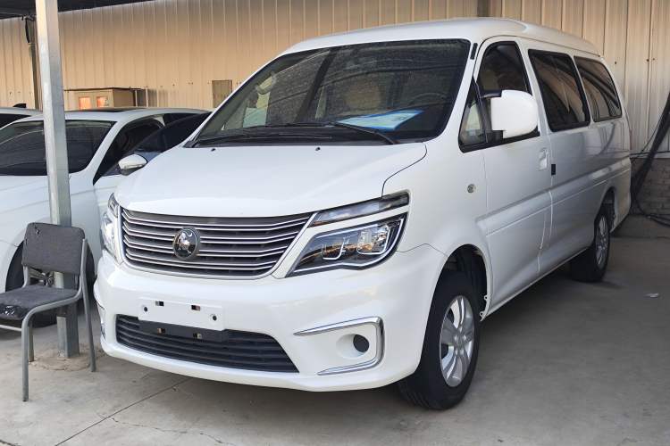 Used FORTHING Lingzhi 2022 M5L 2.0L Utility Model 7 Seats