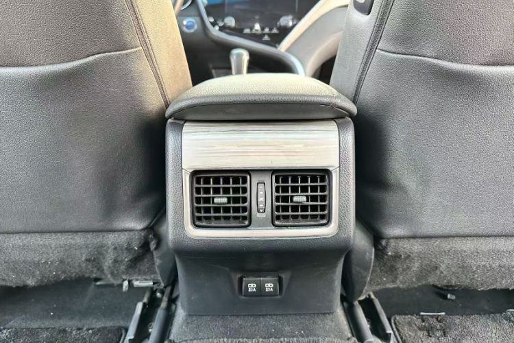 Used Toyota Camry 2019 Revised Version Dual-Engine 2.5 HG Luxury Edition
