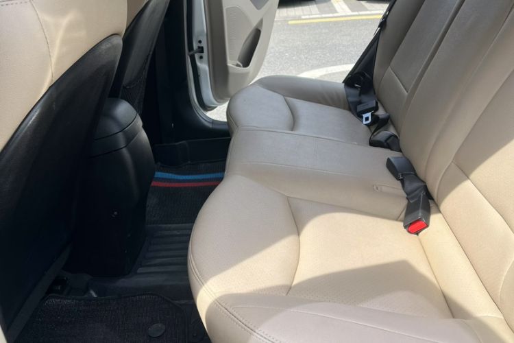 Used Hyundai Elantra 2015 1.6L Automatic Leading Model
