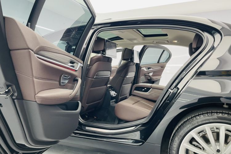 Used BMW 5 Series 2022 Second Facelift 530Li Luxury Edition Premium Package