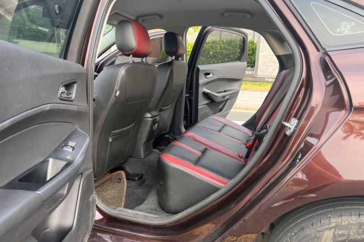 Used Ford Escort 2019 Revised 1.5L Automatic ZhiXiang Version China VI Standard
