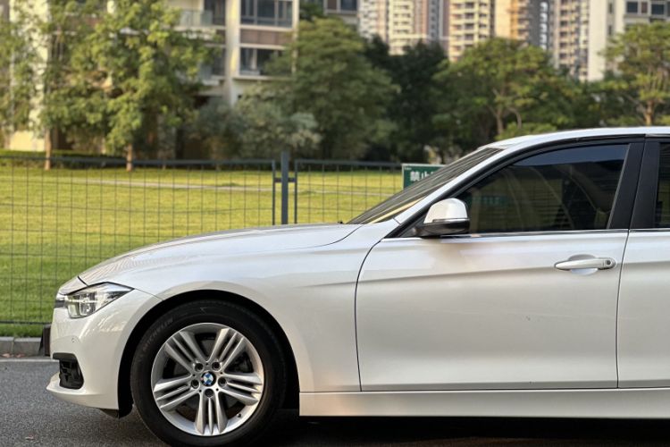 Used BMW 3 Series 2017 318i Fashion Model
