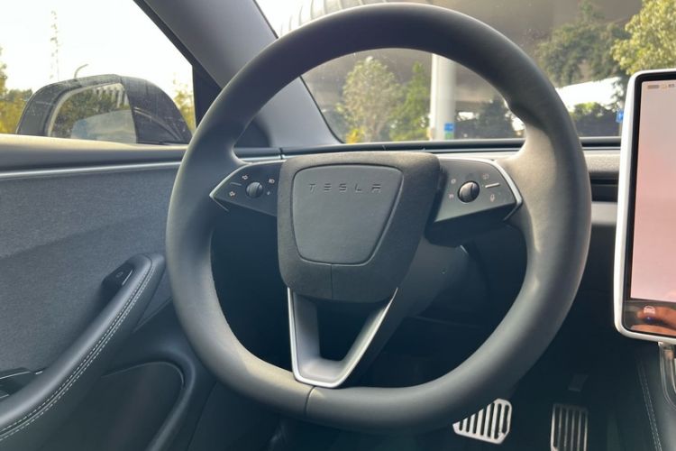 Used Tesla Model 3 2023 Rear-Wheel-Drive Version
