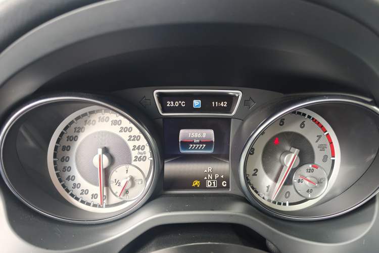 Used Mercedes-Benz GLA 2016 GLA 200 Fashion Model
