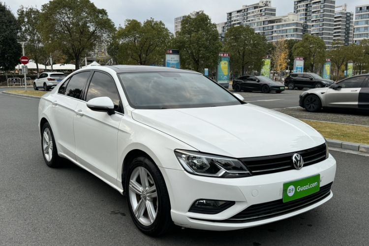 Used Volkswagen Lamando 2015 280TSI DSG Comfort Edition
