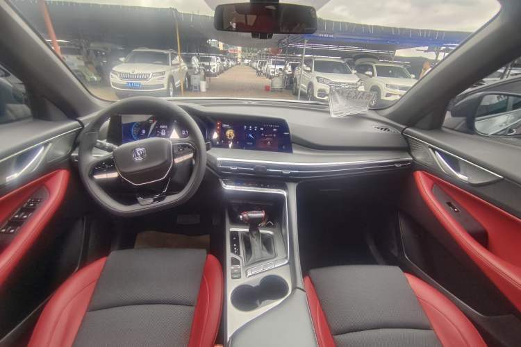 Used Changan CS35PLUS 2023 Enjoy Edition 1.4T DCT Luxury Model
