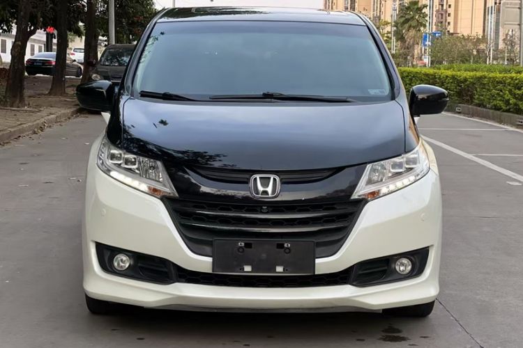 Used Honda Odyssey 2015 Revised Version 2.4L Supreme Edition
