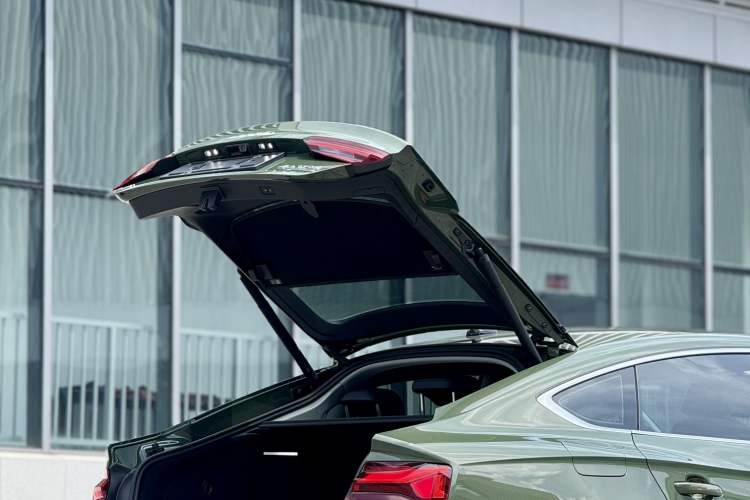 Used Audi A5 2022 Sportback 40 TFSI Stylish and Elegant Model
