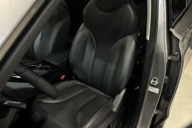 Used Roewe RX5 2023 1.5T Prestige Sliding-Screen Version
