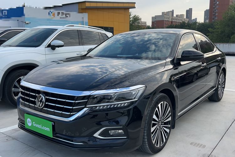 Used Volkswagen Passat 2020 Revised Version 330TSI Luxury Edition China VI Standard
