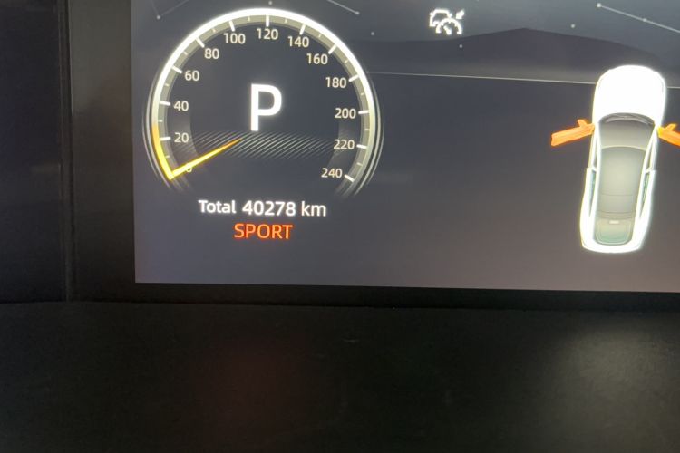 Used Changan UNI-V 2022 1.5T Prestige Version