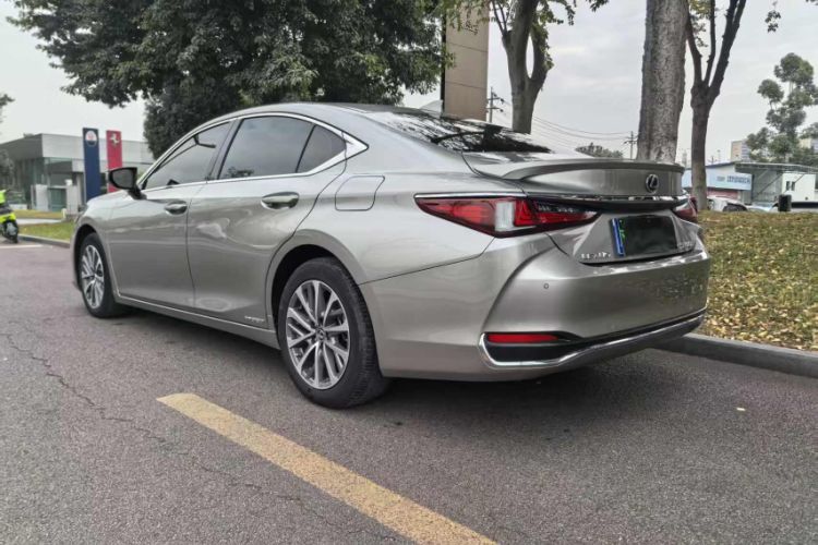 Used Lexus ES 2021 300h Excellence Edition