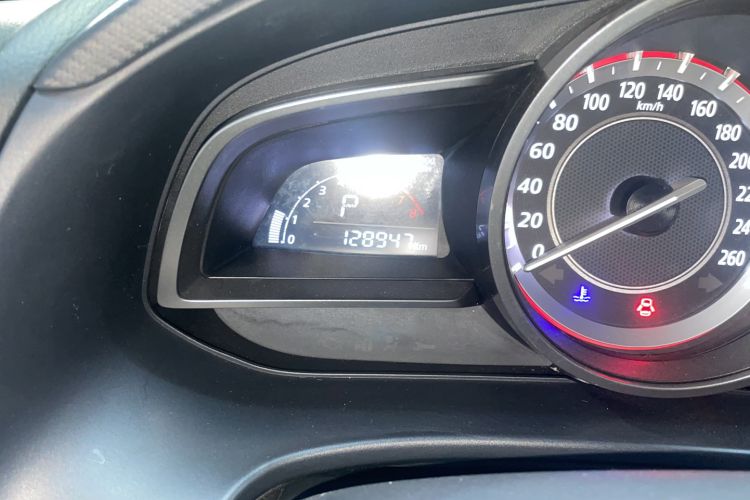 Used Mazda Mazda 3 Axela 2014 Sedan 1.5L Automatic Luxury Model
