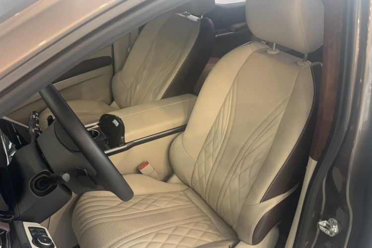 Used Buick GL8 2022 Land Cruiser Executive Class 652T Comfort Model
