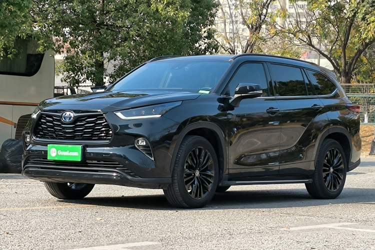 Used Toyota Highlander 2023 2.5L Smart Electric Hybrid Dual-Engine 4x4 Knight Edition 7 Seats