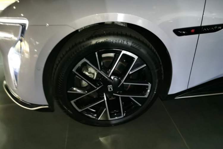 Used  06 2025 Pro Range-Extended Edition
