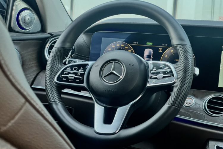 Used Mercedes-Benz E-Class 2019 E 260 L
