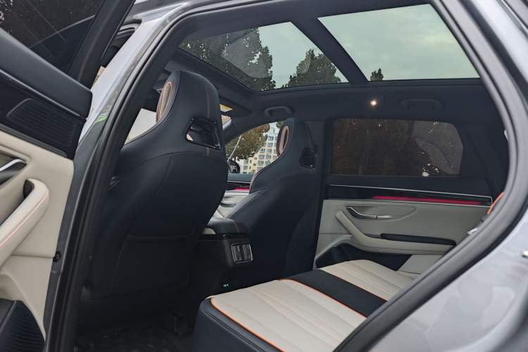 Used BYD Song PLUS New Energy 2023 Champion Edition DM-i 150KM Flagship PLUS
