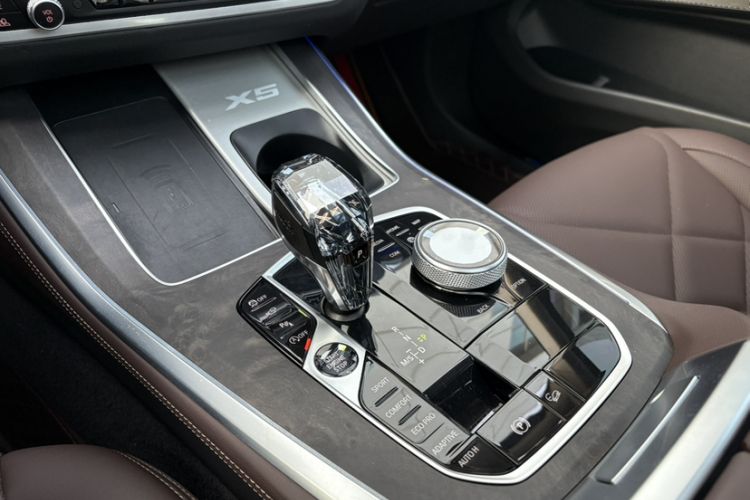 Used BMW X5 2022 Restyled xDrive 30Li Luxury Version M Sport Package