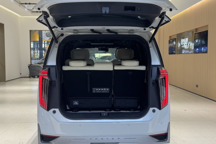 Used GAC Trumpchi M8 2023 Zongshi Series Dual-Motor YuZun Edition
