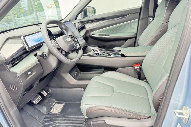 Used Geely Auto Emgrand X7 Sport 2024 1.5TD Prestige Edition
