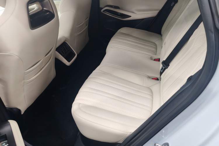 Used BYD Song L EV 2024 662 km Beyond Edition
