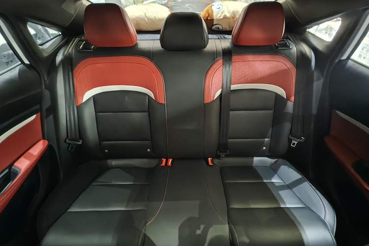 Used MG 5 2022 180 DVVT CVT Youth Luxury Edition
