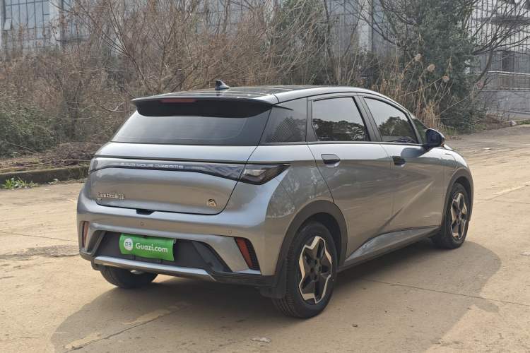 Used BYD Dolphin 2021 405 km Fashion Edition
