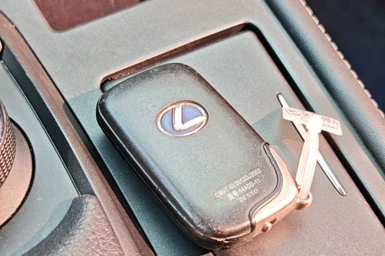 Used Lexus CT 2014 CT200h Comfort Edition Monochrome