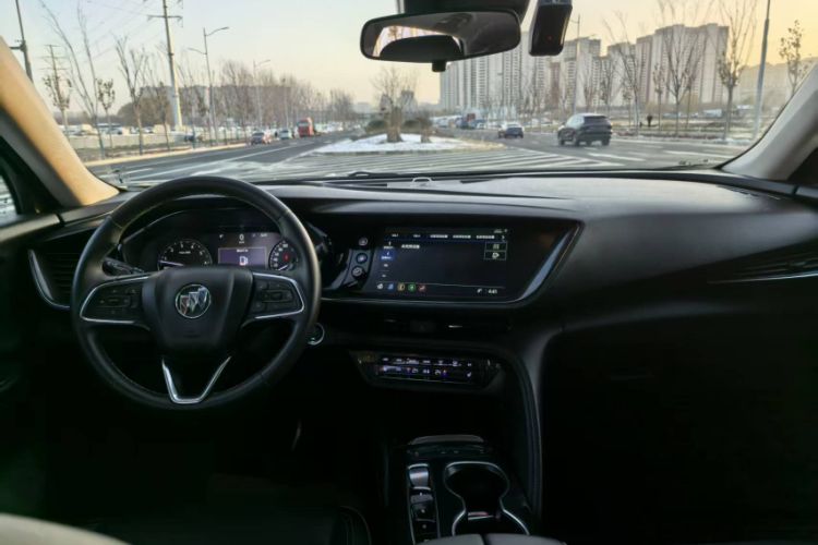 Used Buick Envision 2022 Facelift Encore S 552T Two-Wheel-Drive Luxury Model
