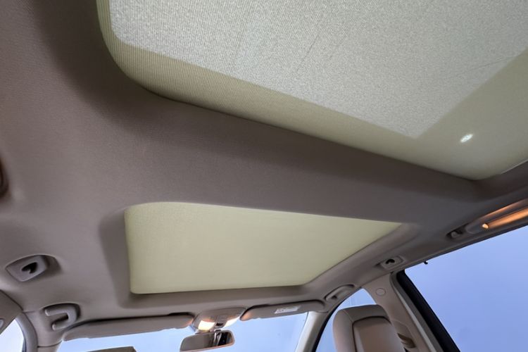 Used Mercedes-Benz R-Class 2017 R 320 4MATIC Business Edition Prestige Model
