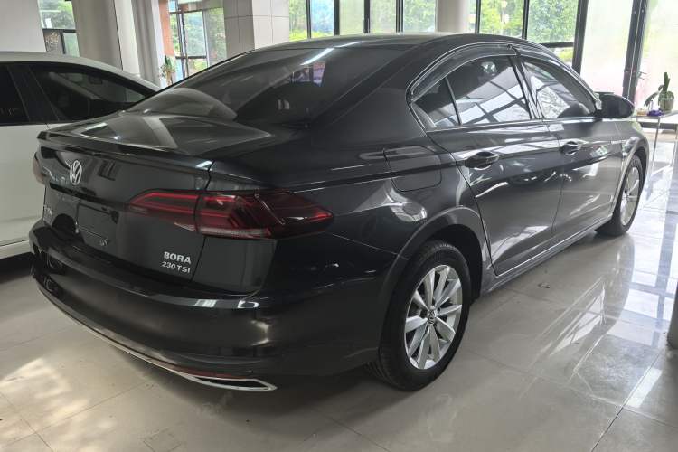 Used Volkswagen Bora 2020 1.5L Automatic Elite Version
