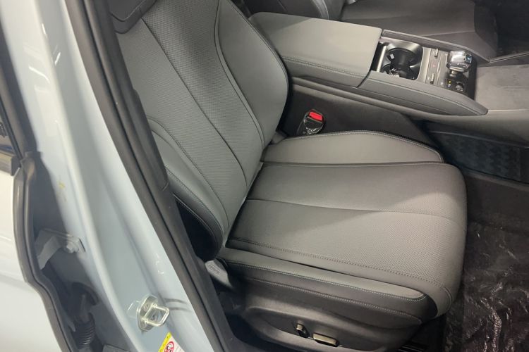 Used BYD Qin L 2025 DM-i Smart Drive 120KM Superior Model
