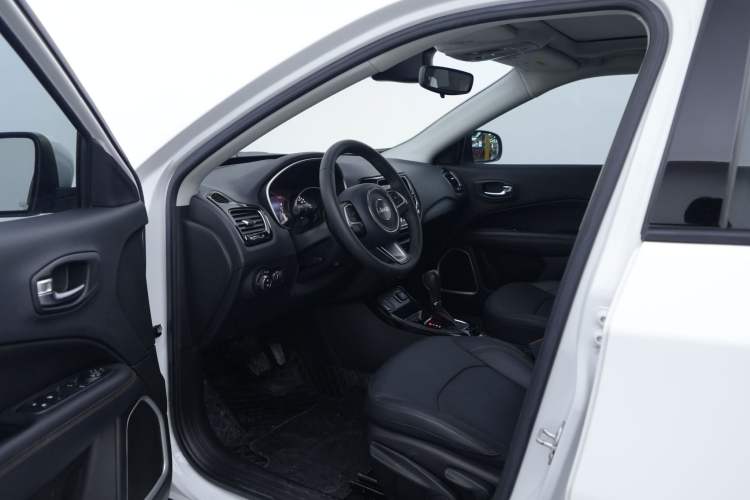 Used  Compass 2020 220T Automatic Elite Edition
