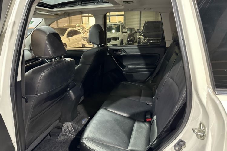 Used Subaru Forester 2016 2.0i Luxury Navigation Edition