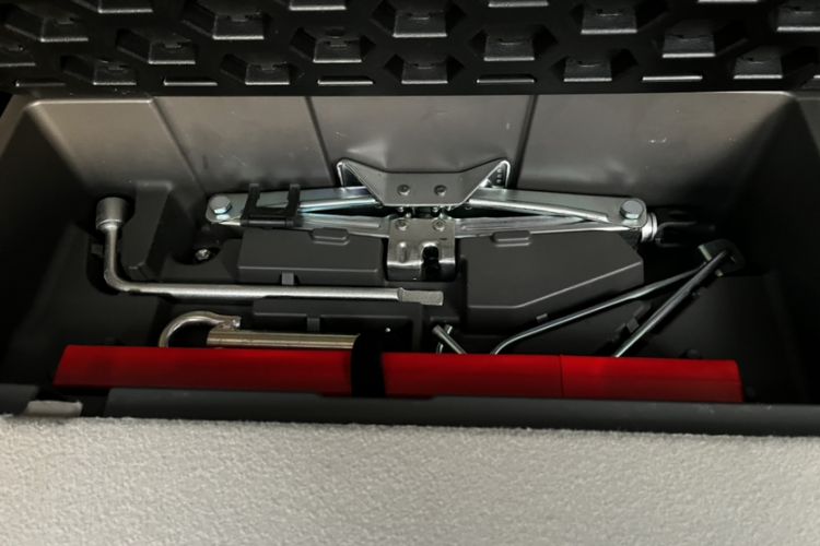 Used Toyota Verso 2015 180E CVT Crossover Edition
