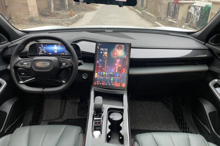 Used Geely Auto Emgrand X7 Sport 2024 1.5TD Smart Connect+
