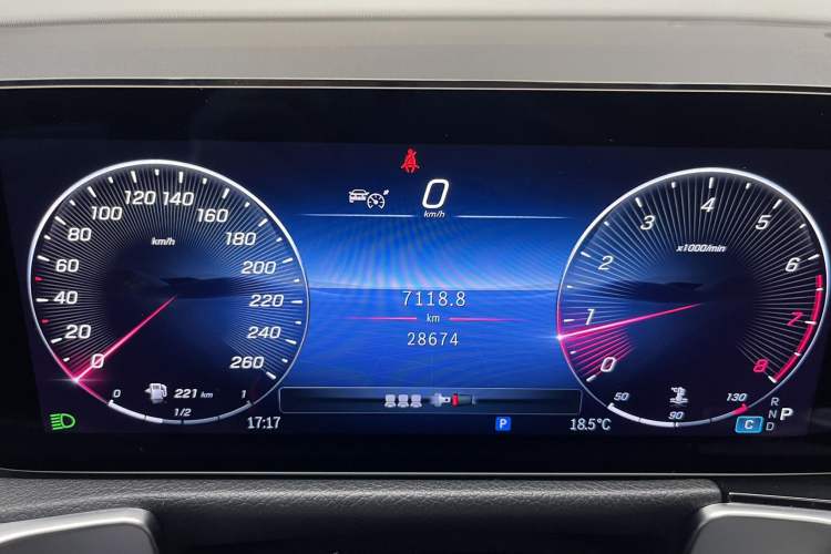 Used Mercedes-Benz GLB 2024-Year Restyled GLB 200 Dynamic Edition
