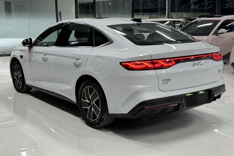 Used BYD Qin L 2025 DM-i Smart Drive 120KM Superior Model