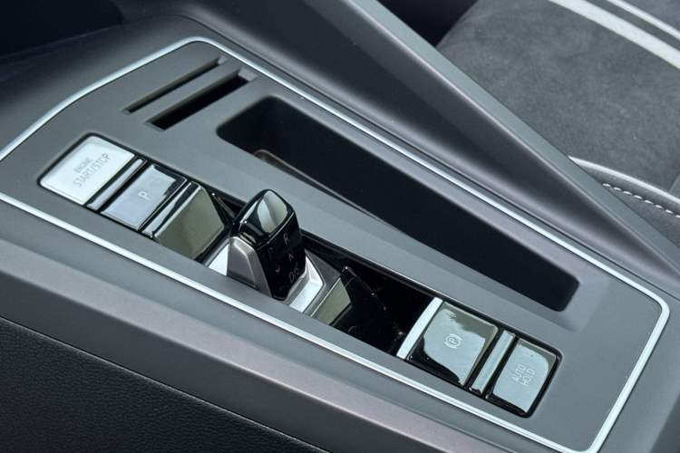 Used Volkswagen Golf 2021 280TSI DSG R-Line
