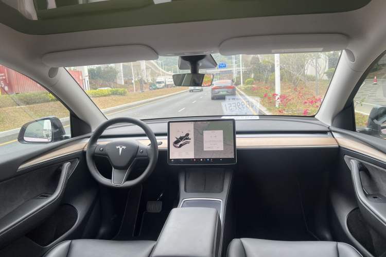 Used Tesla Model Y 2021 Standard Range Rear-Wheel Drive Version