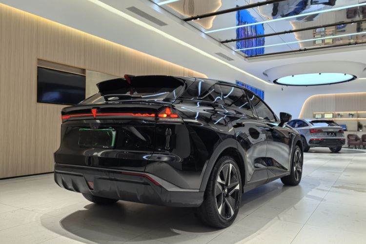 Used  S07 2023 200Max Range-Extended Version
