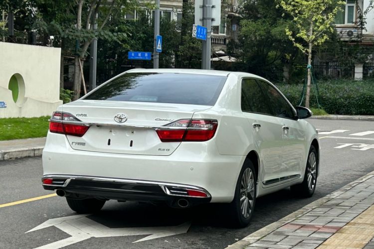 Used Toyota Camry 2016 2.5G 10th Anniversary Deluxe Navigation Edition
