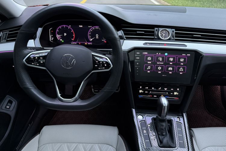 Used Volkswagen Magotan 2023 2 Million Units Commemorative Edition 330TSI DSG Luxury Version
